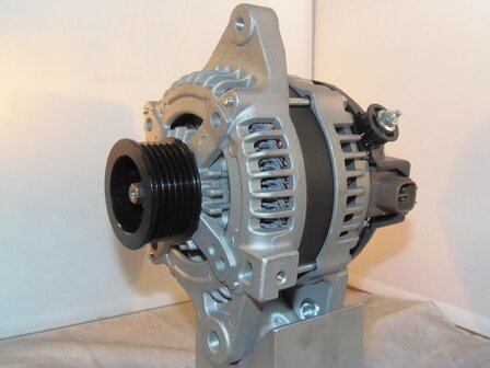 Dynamo 100A Toyota Auris Corolla benzine nieuw