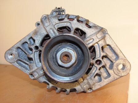 Dynamo 90A Hyundai Kia gebruikt 1 jr. garantie