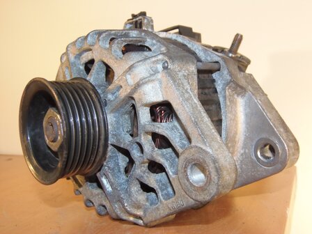 Dynamo 90A Hyundai Kia gebruikt 1 jr. garantie