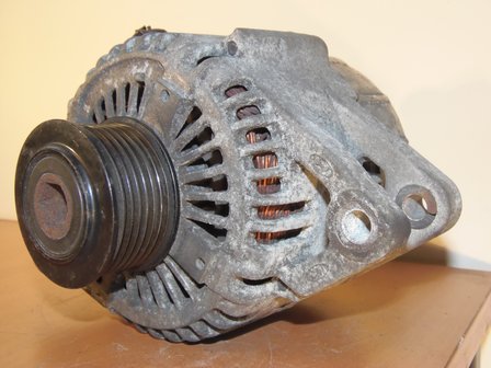 Dynamo 110A Kia Sorento gebruikt 6 mnd. garantie