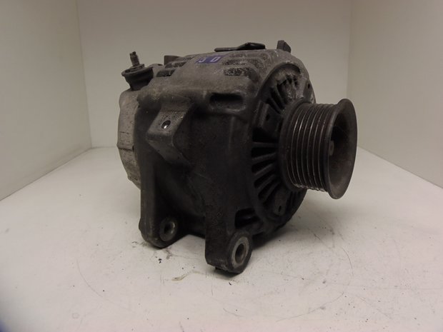 Dynamo 100A Toyota Gebruikt
