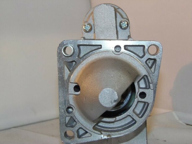 Startmotor 1,9kW Cadillac Opel Saab nieuw