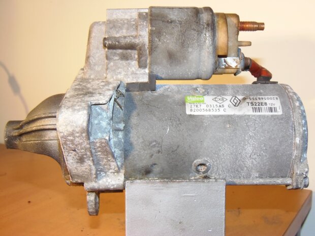 Startmotor 2,2kW Nissan Opel Renault gebruikt 6 maanden garantie