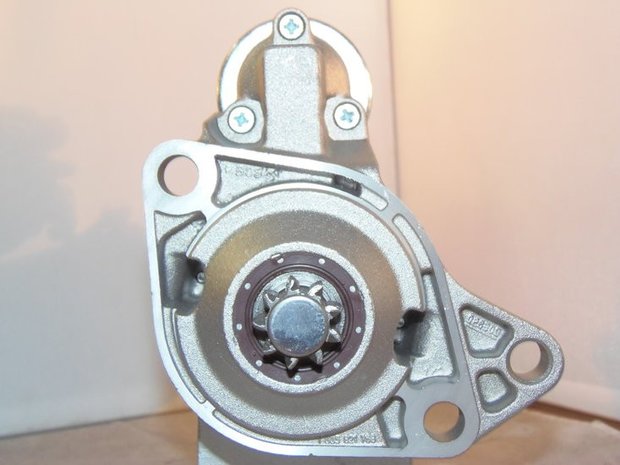 Startmotor 1,8kW Audi Ford Seat Skoda VW nieuw