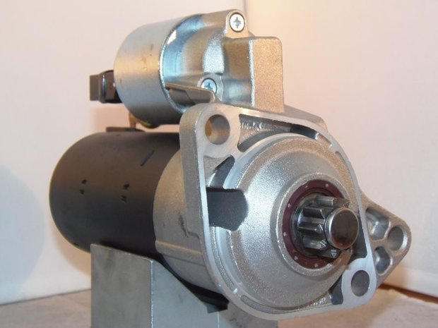 Startmotor 1,8kW Audi Ford Seat Skoda VW nieuw